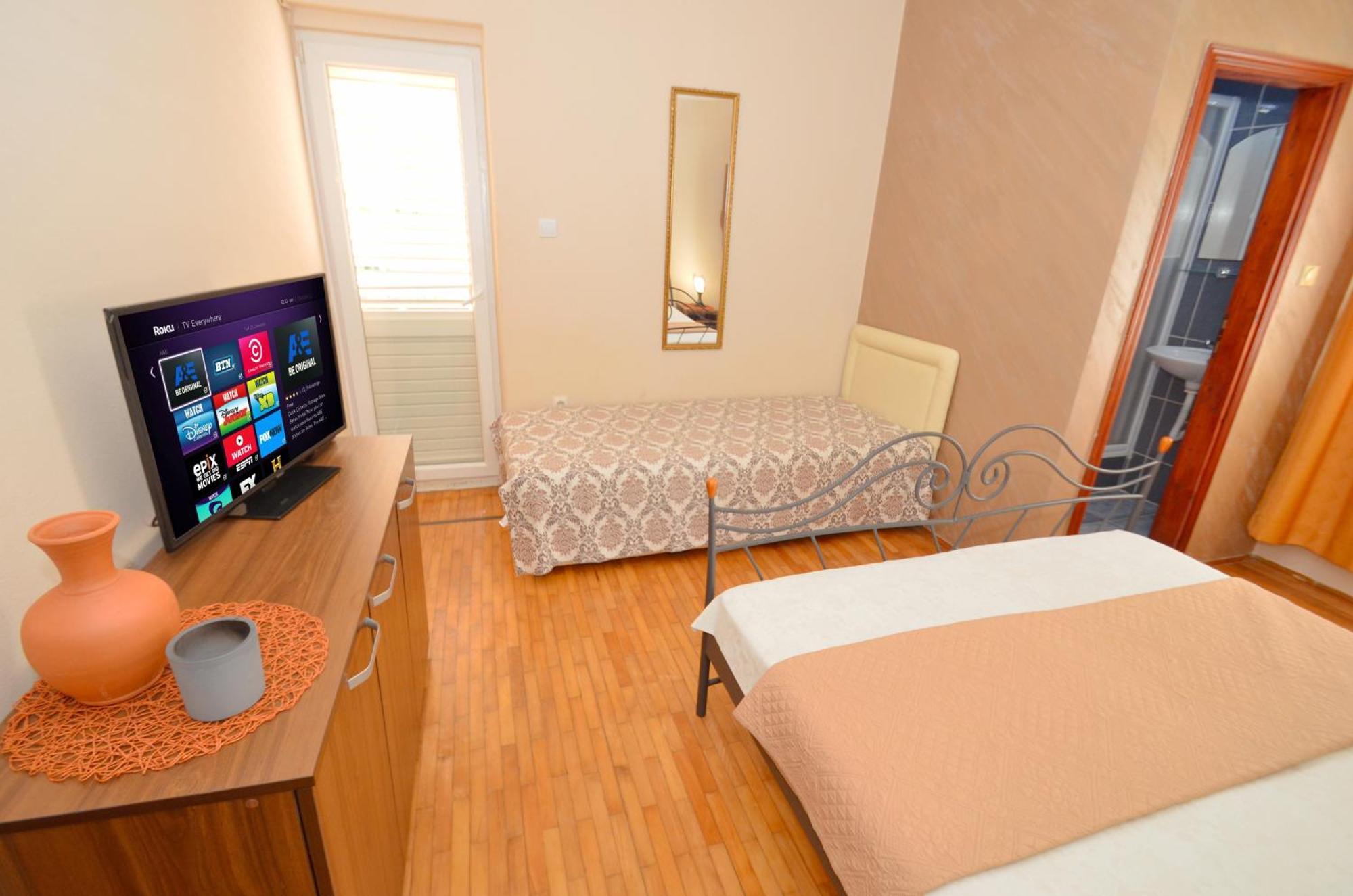 Stradioti Apartments Тиват Екстер'єр фото