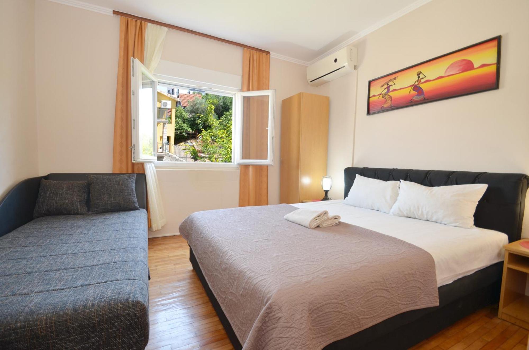 Stradioti Apartments Тиват Екстер'єр фото