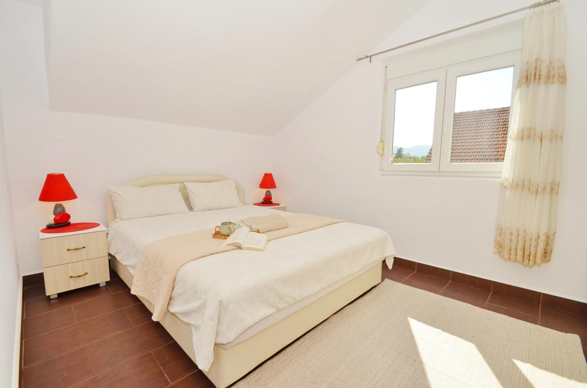 Stradioti Apartments Тиват Екстер'єр фото