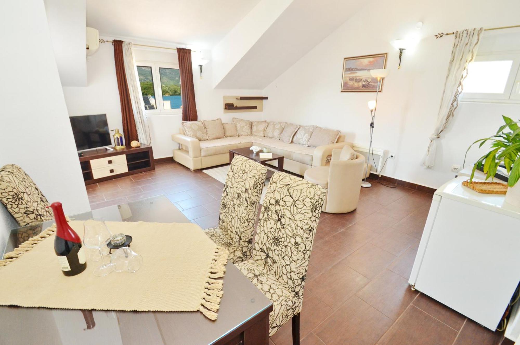 Stradioti Apartments Тиват Екстер'єр фото
